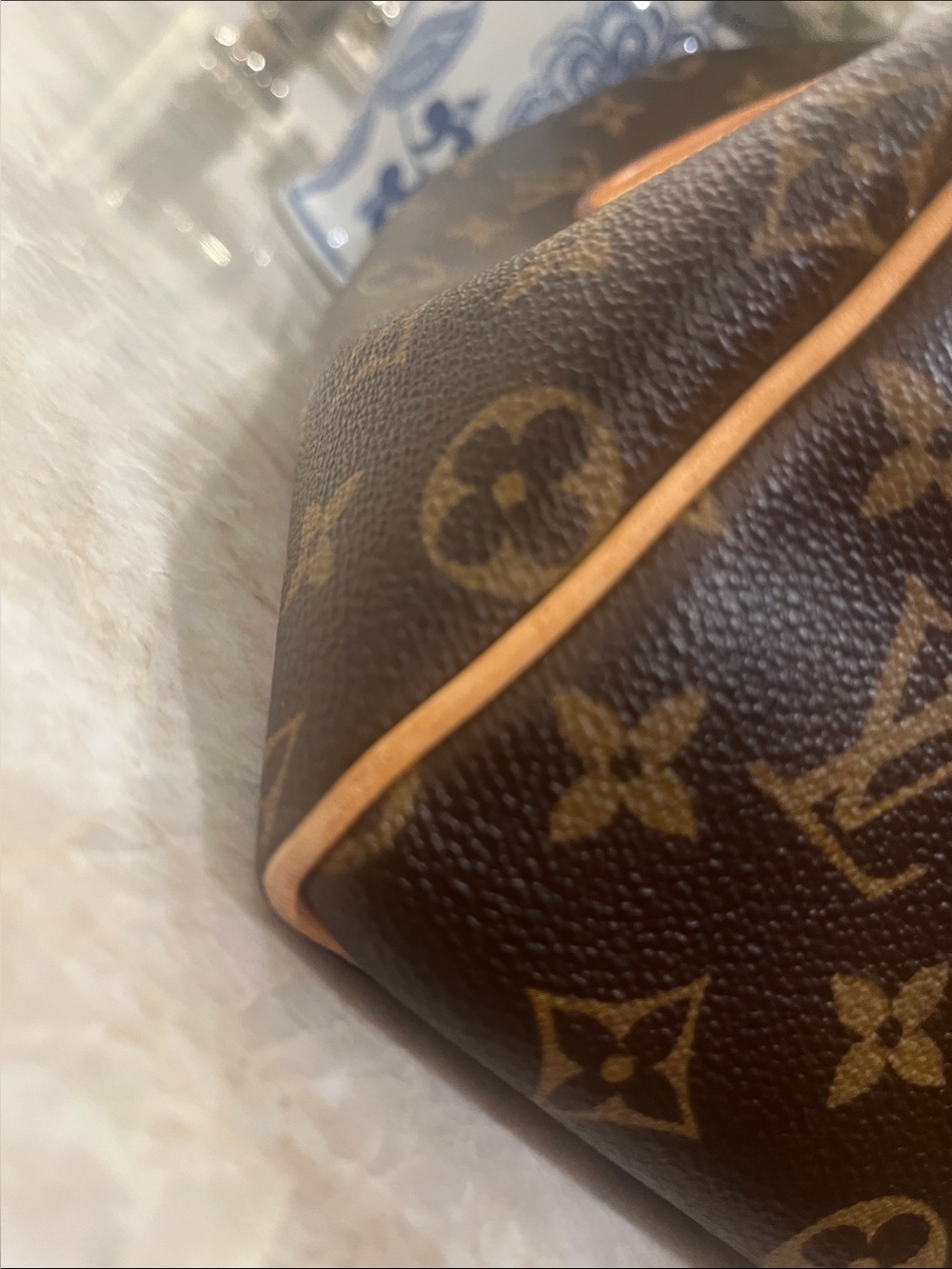 Louis Vuitton Speedy 25 Monogram - Picture 4 of 10